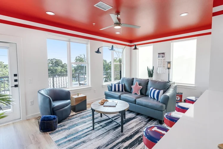 The+Rambler+Inn+Themed+Bedroom+Suites+3