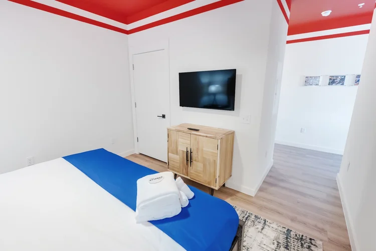 The+Rambler+Inn+Themed+Bedroom+Suites+9